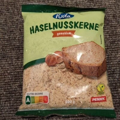 Haselnusskerne gemahlen