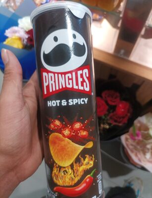 pringeels hot and spicy 165g