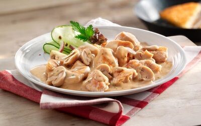Hähnchengeschnetzeltes in Champignon-Rahmsoße