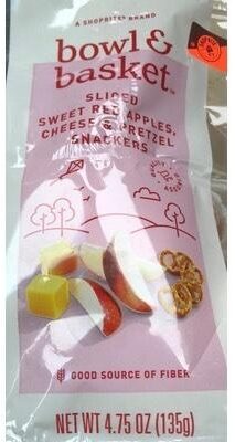 Sliced Sweet Red Apples Cheese & Pretzel Snackers