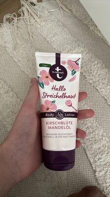 Body Lotion Cherry Blossom Almond Oil