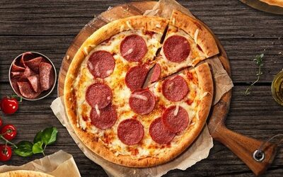 La Pizza con Salame
