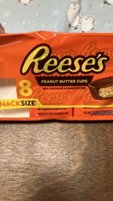 PEANUT BUTTER CUPS MILK CHOCOLATE & PEANUT BUTTER